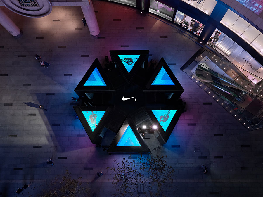 耐克戶外展臺(tái)搭建現(xiàn)場(chǎng)